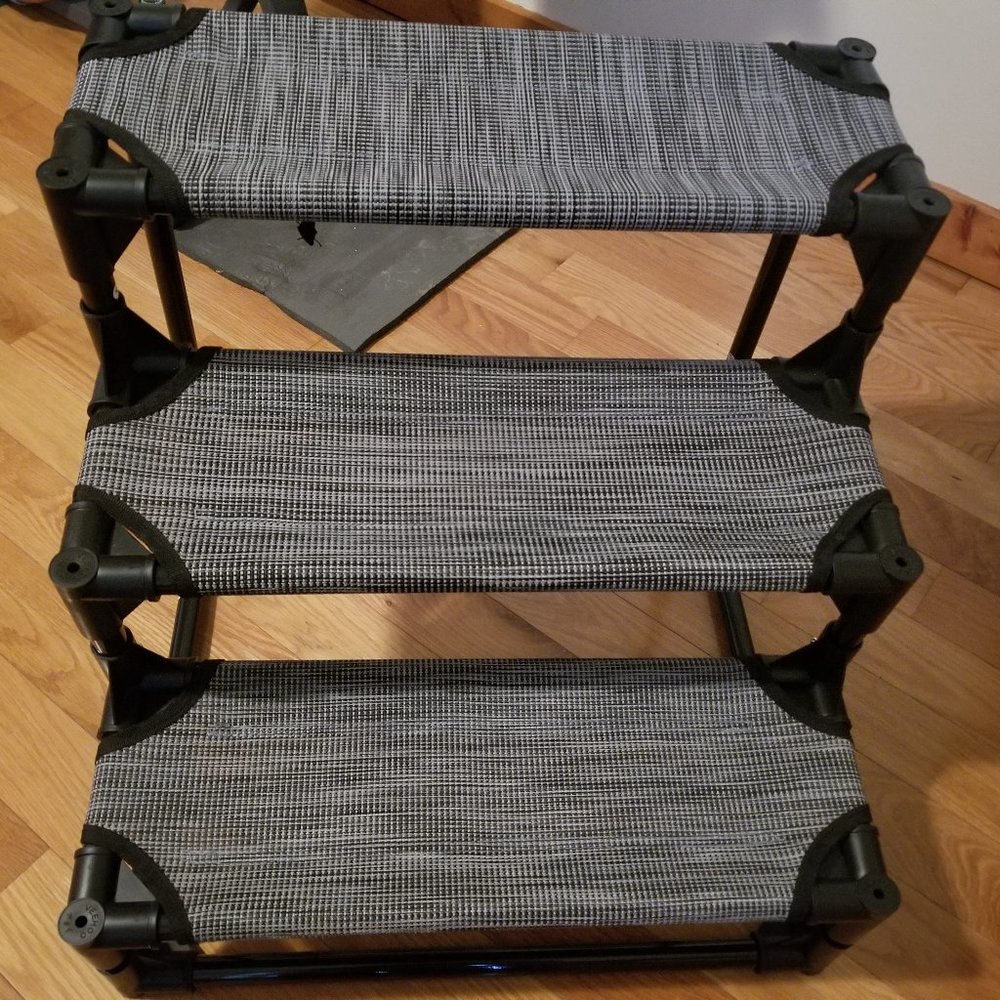 Pet/Cat/Dog Steps/Stairs Brand New!
